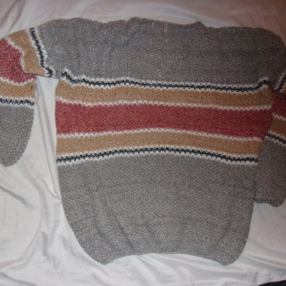 size medium   knit  gray  womens sweater striped top - Picture 4 of 4